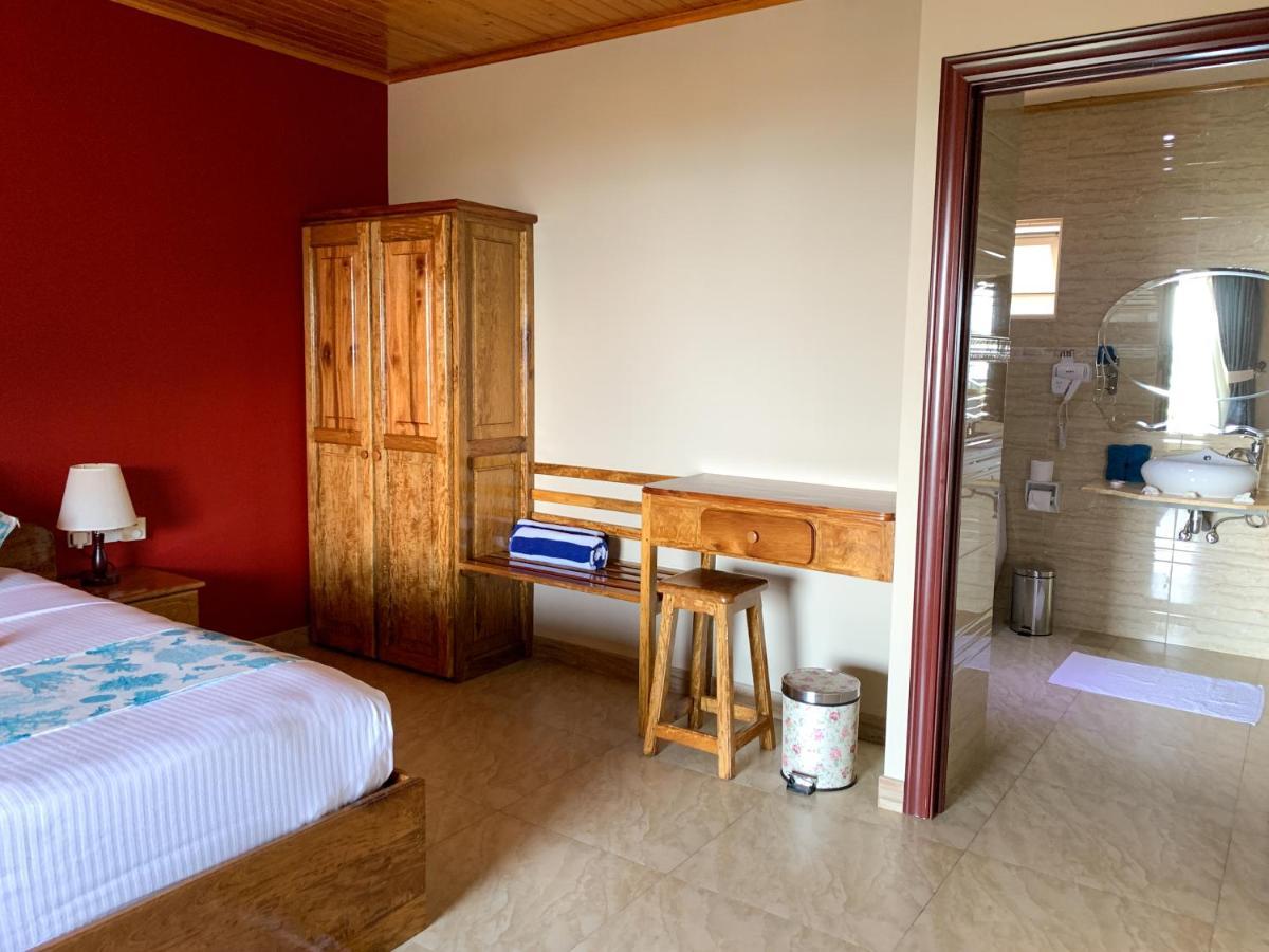 Exotic Guest House Anse Volbert Village Екстериор снимка