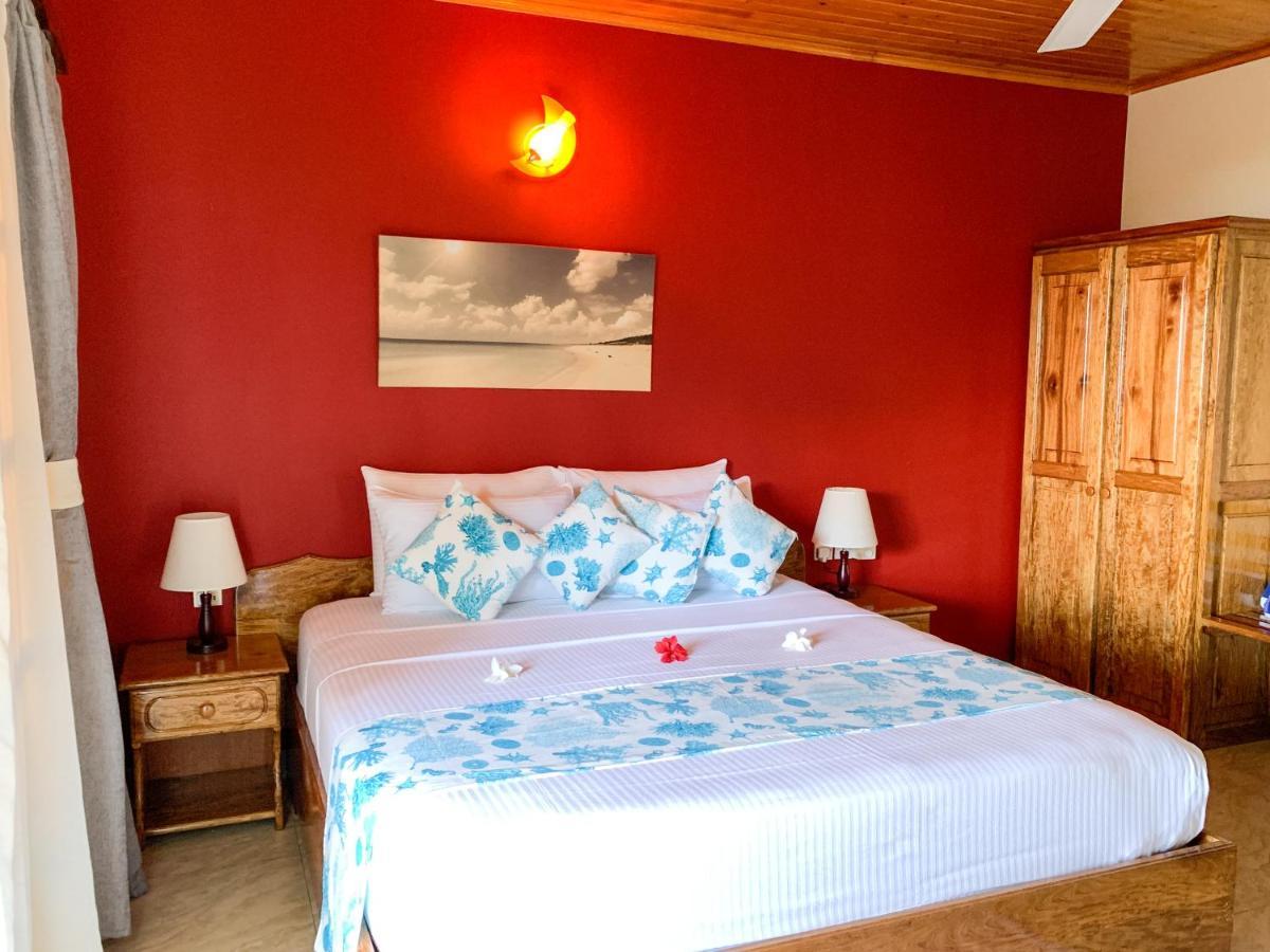 Exotic Guest House Anse Volbert Village Екстериор снимка