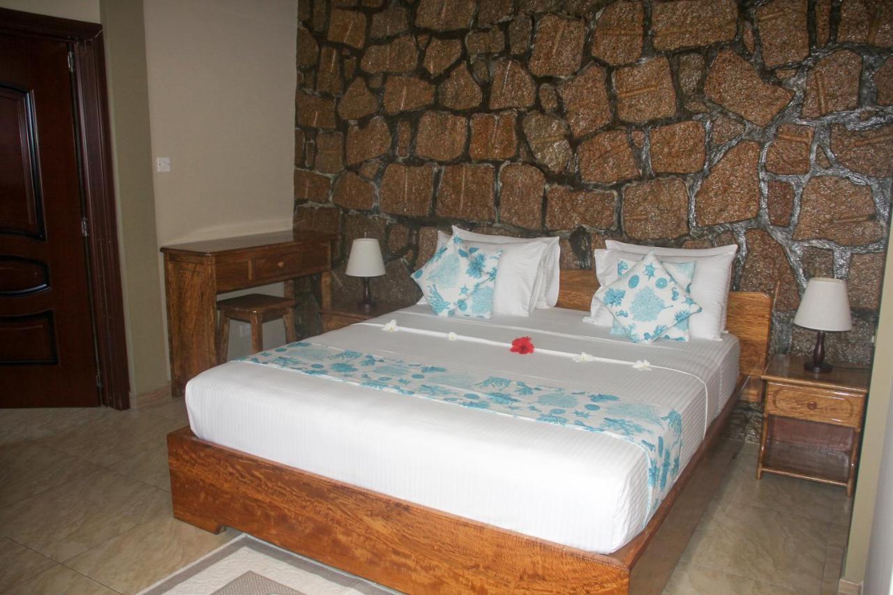 Exotic Guest House Anse Volbert Village Екстериор снимка