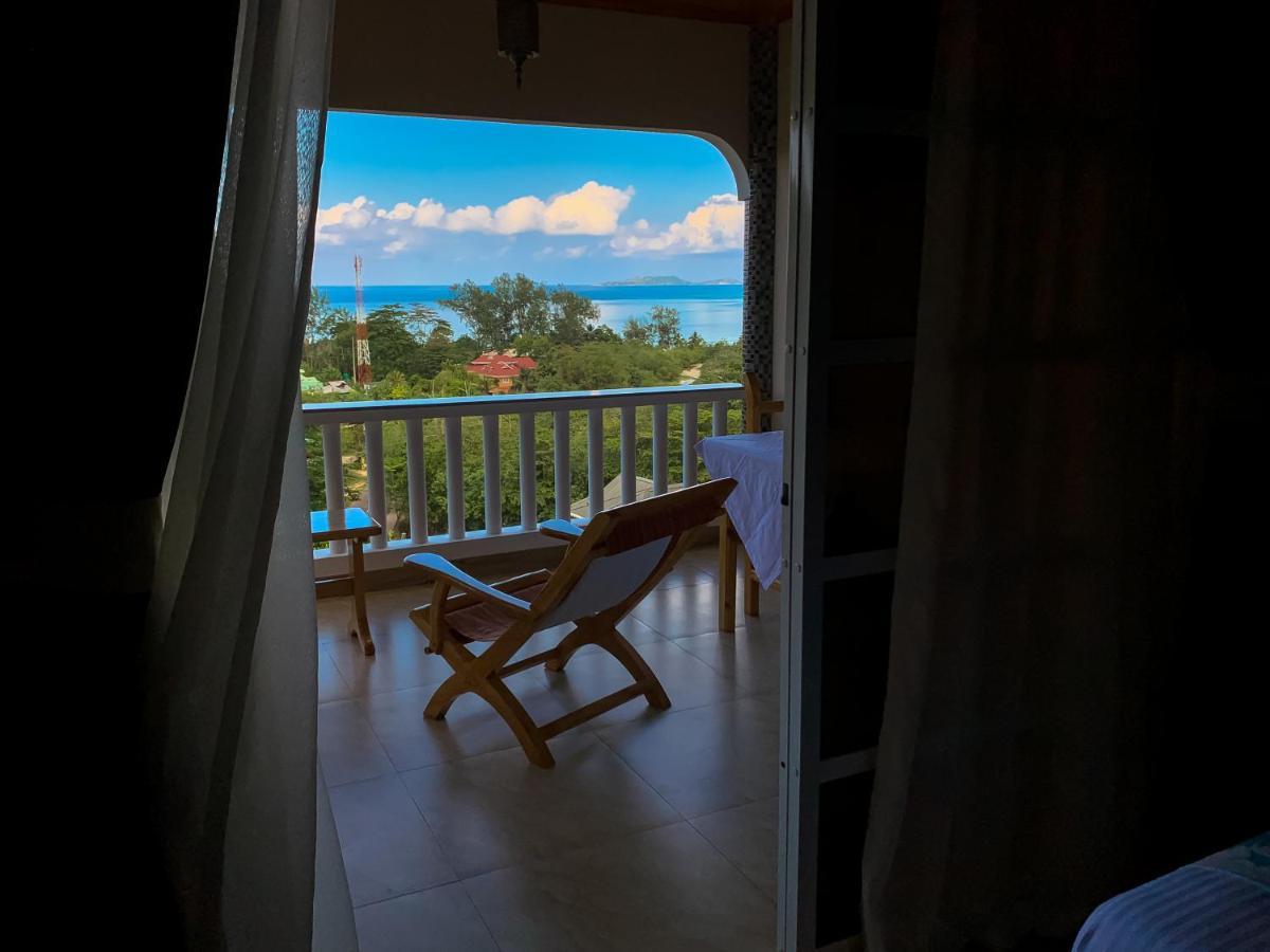 Exotic Guest House Anse Volbert Village Екстериор снимка