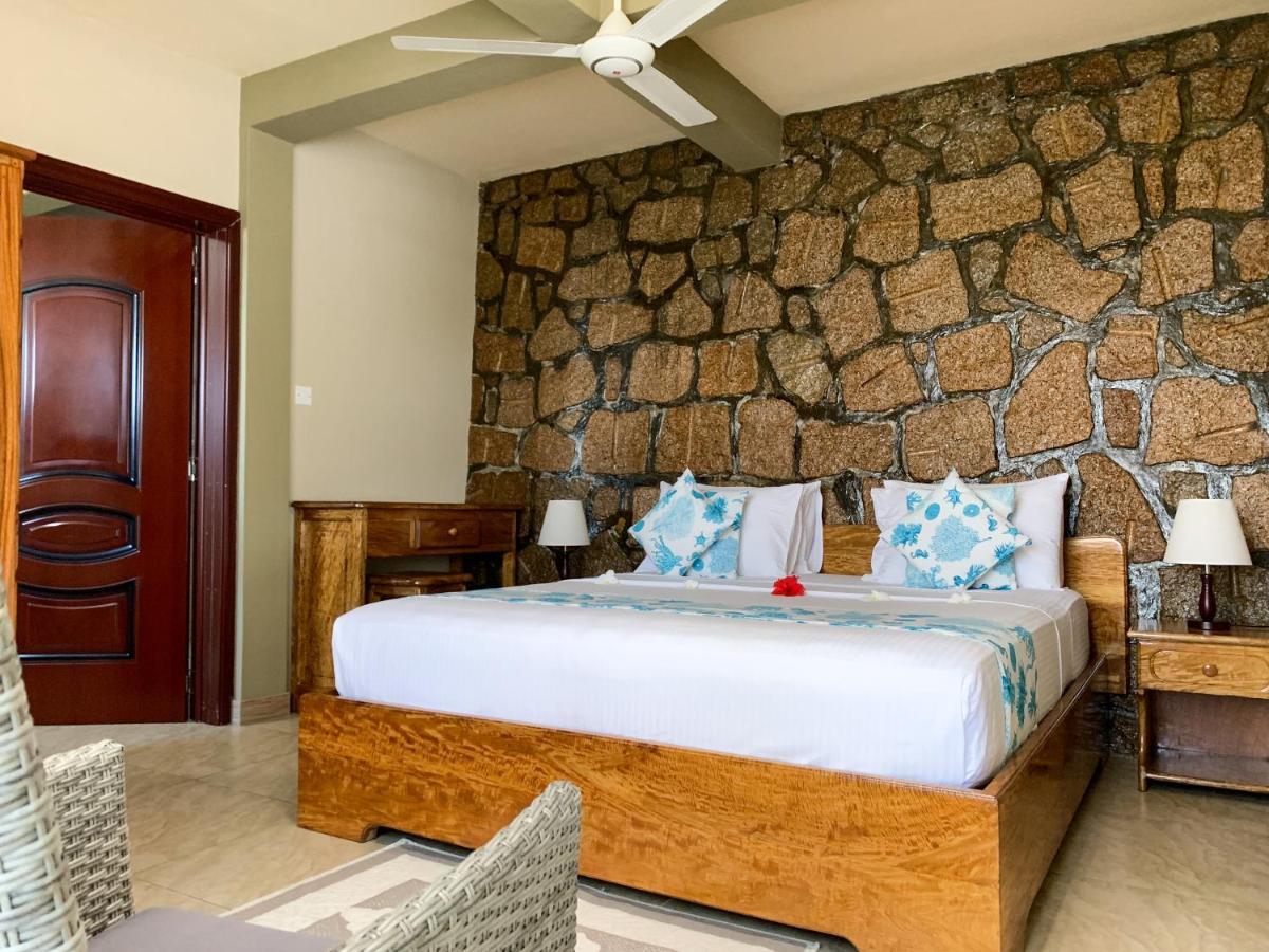 Exotic Guest House Anse Volbert Village Екстериор снимка