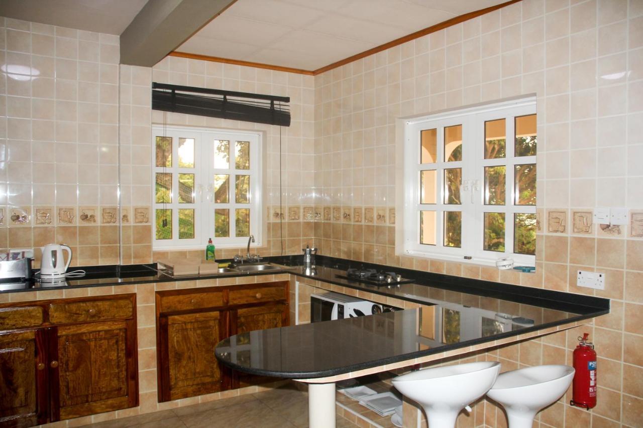 Exotic Guest House Anse Volbert Village Екстериор снимка