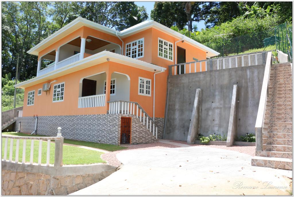 Exotic Guest House Anse Volbert Village Стая снимка